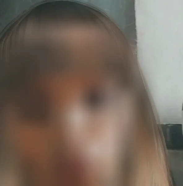 Nele, 35
