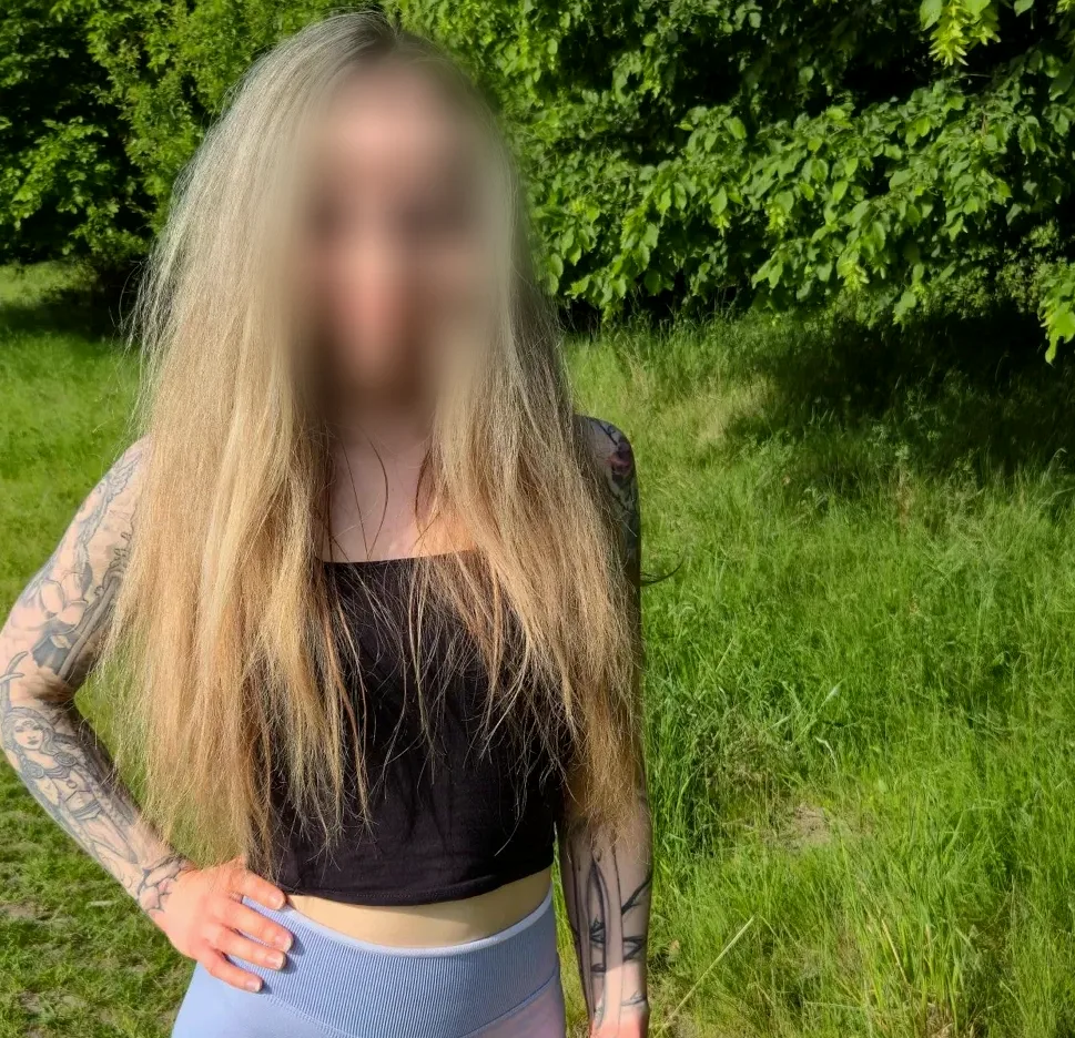 Saskia, 27